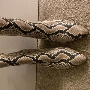 Bleecker & Bond Snake Skin Booties- Women's 8.5